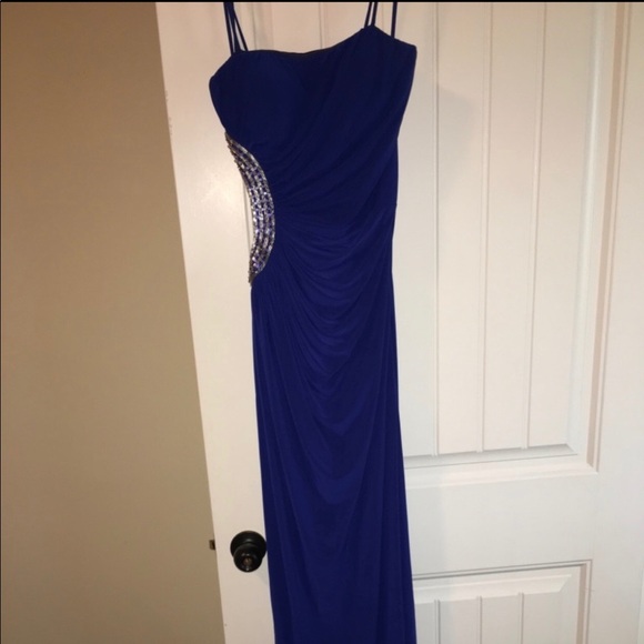 Prom/Formal Dress - Picture 2 of 3